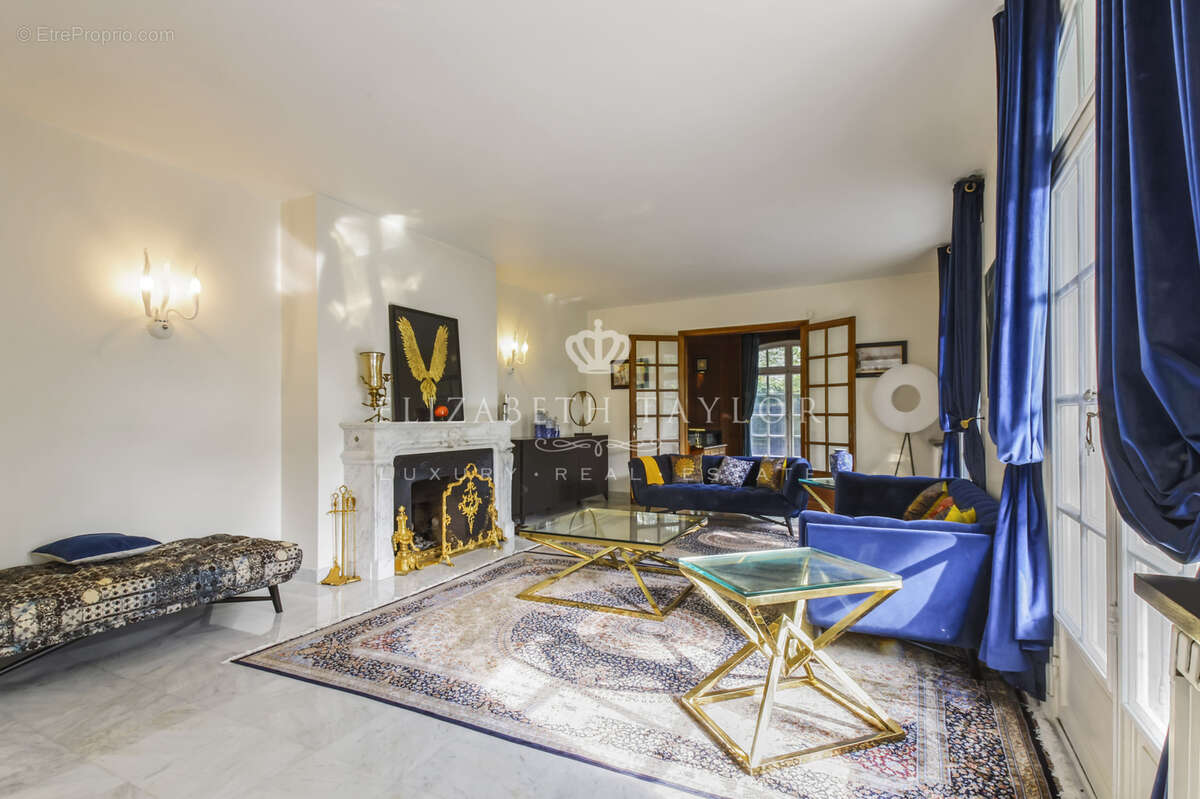 Maison à LE VESINET