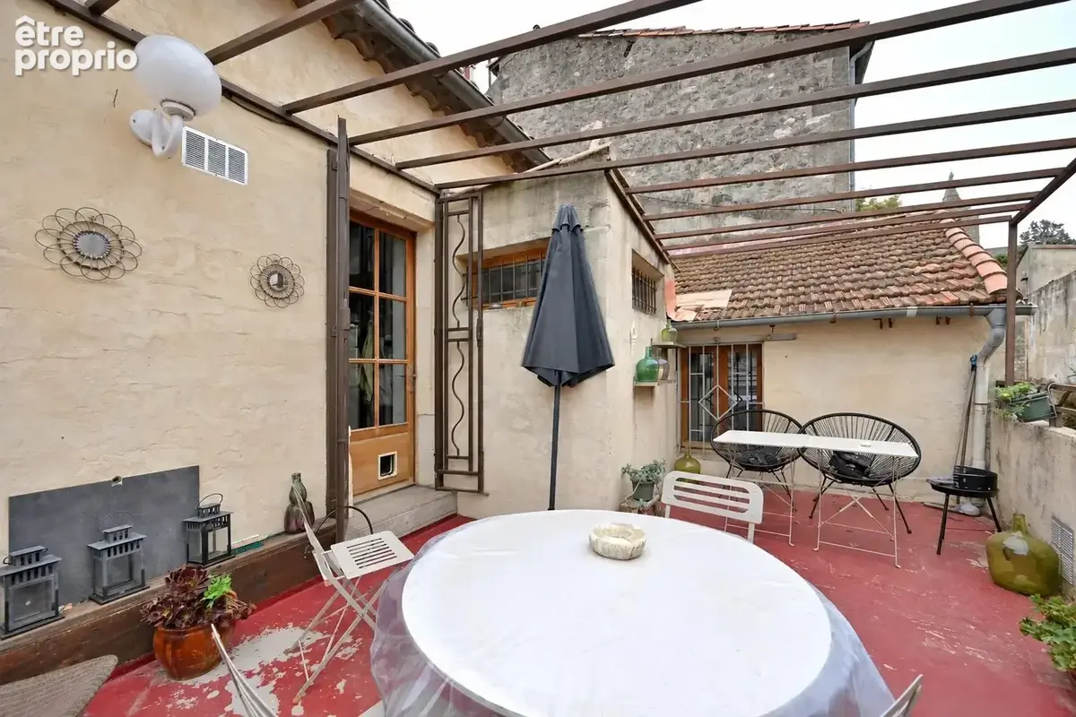 EXCLUSIVITÉ – Exceptionnel appartement esprit LOFT avec terrasse en centre historique d'Arles - photo 2
