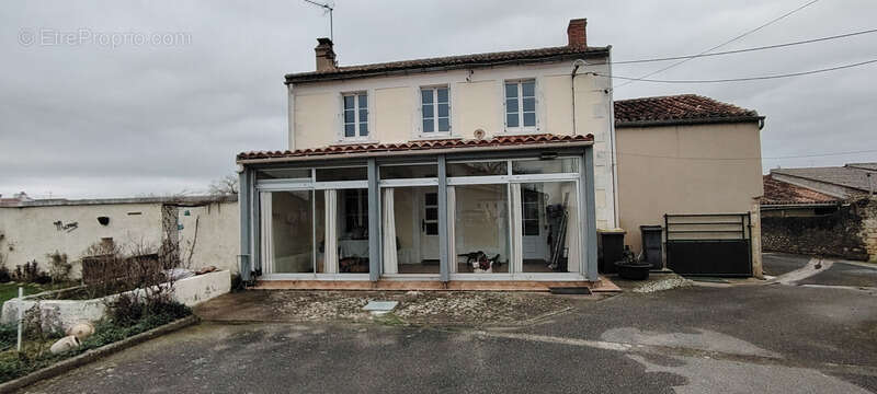 Maison à vendre 10 pièces SAINT GENEROUX (79) - photo 10