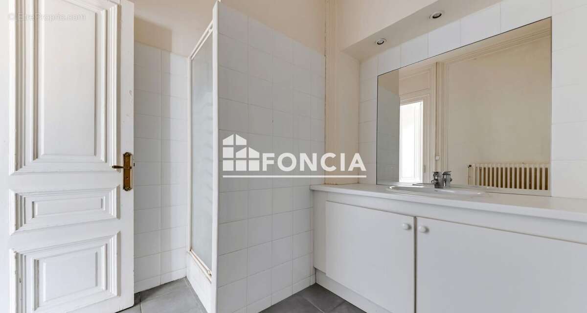 Appartement à LYON-1E