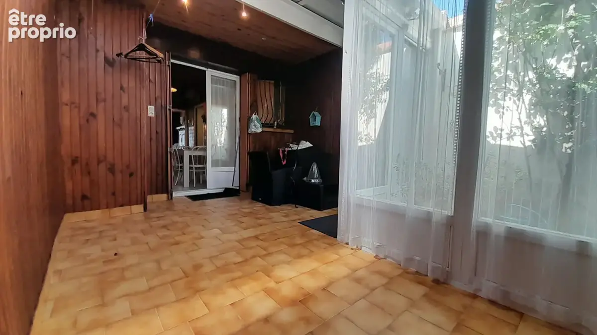 ROCHEFORT -  Maison à étage avec 3 chambres et garage  à 15 mn  à pied du centre-ville - photo 11