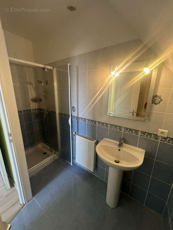 Maison à VENDENESSE-LES-CHAROLLES