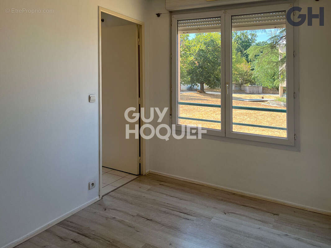 Charmant appartement t2 (34.18 m²) a dammarie-les-lys - l'abbaye du lys - photo 8