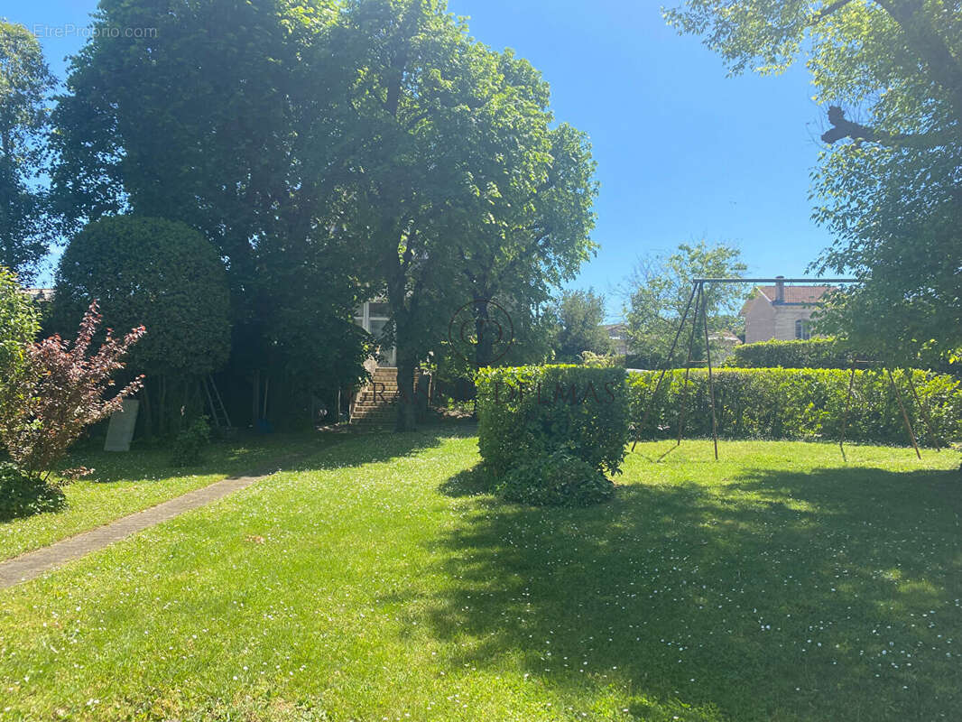 Maison à LE BOUSCAT