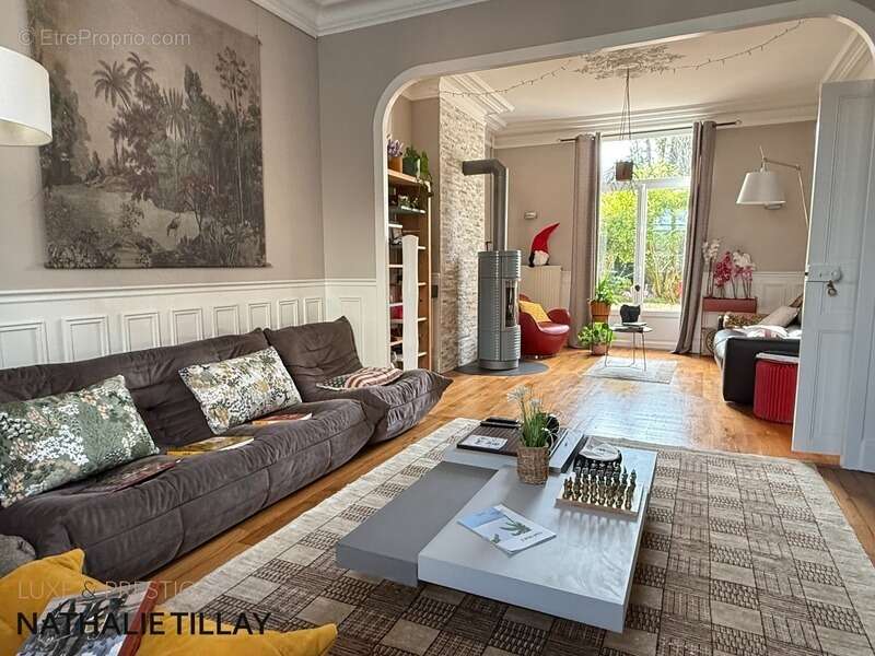 Orléans Dunois, maison bourgeoise à vendre, grand jardin et stationnements, parcelle 457 m² - photo 9