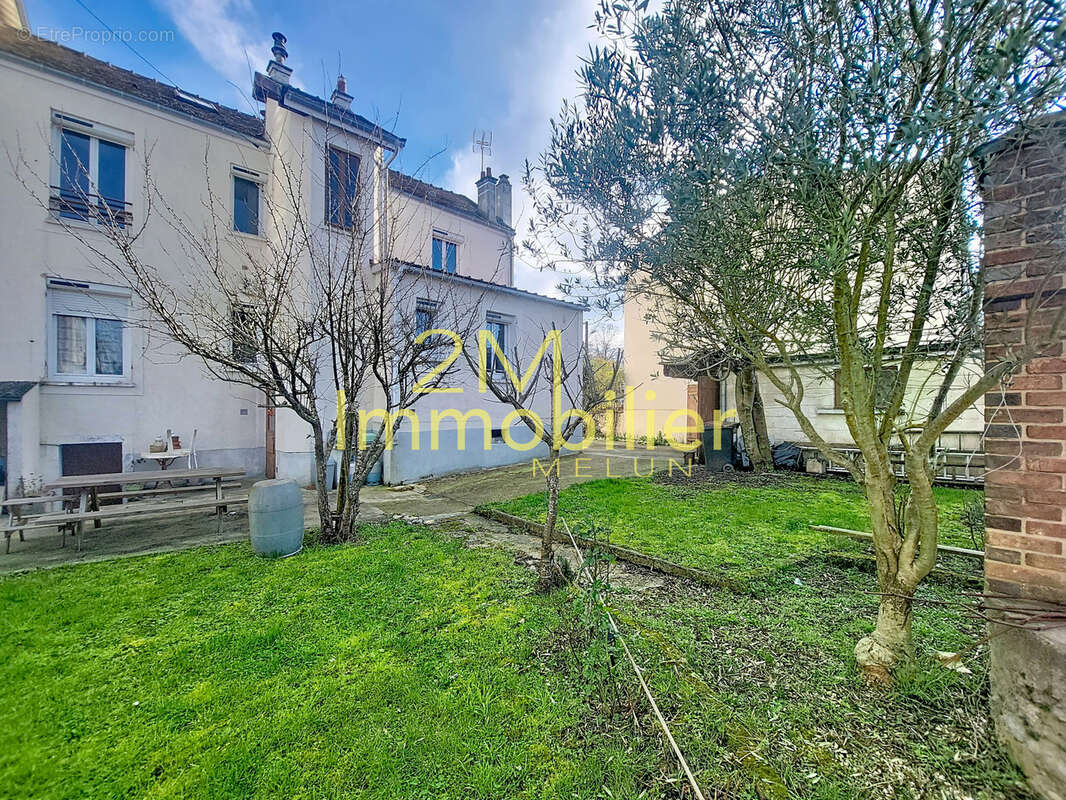 Maison à MELUN