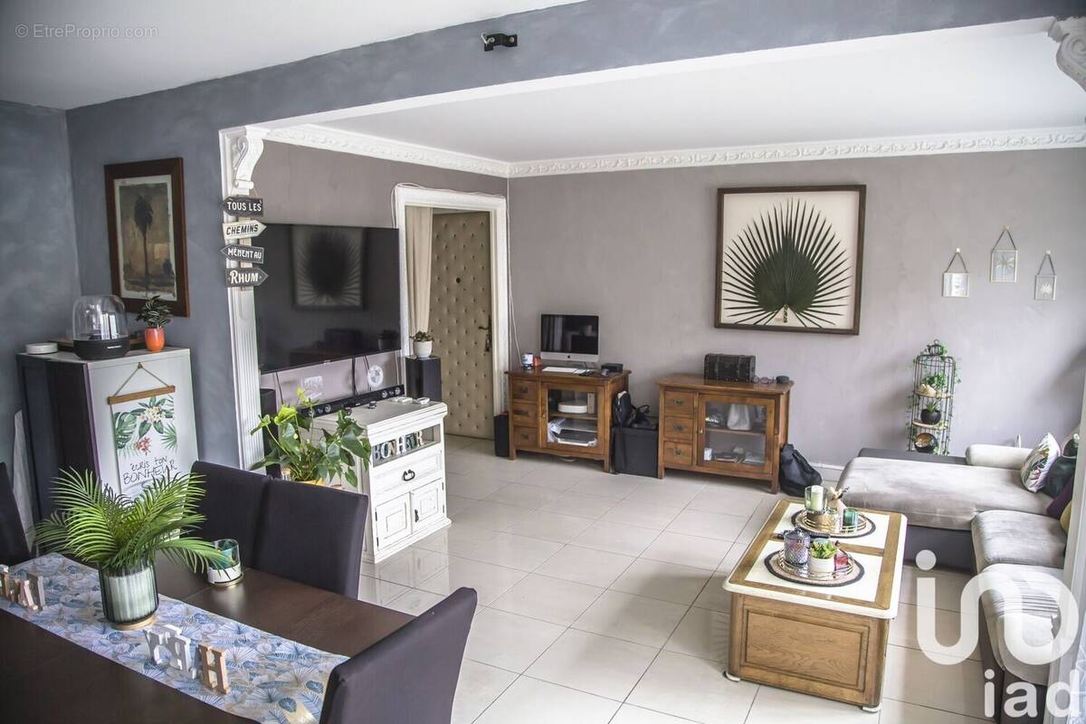 Photo 1 - Appartement à CHILLY-MAZARIN