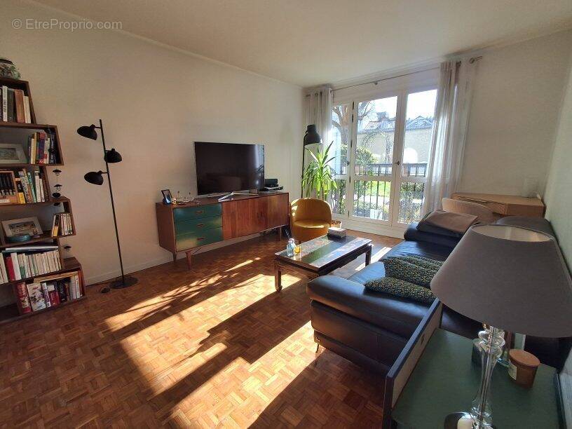 Appartement à FONTENAY-SOUS-BOIS