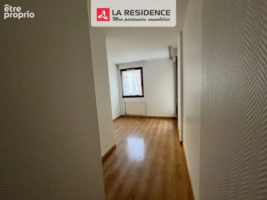 Appartement 3 pièces 71 m² à vendre à Montigny-Le-Bretonneux (78180) - photo 2