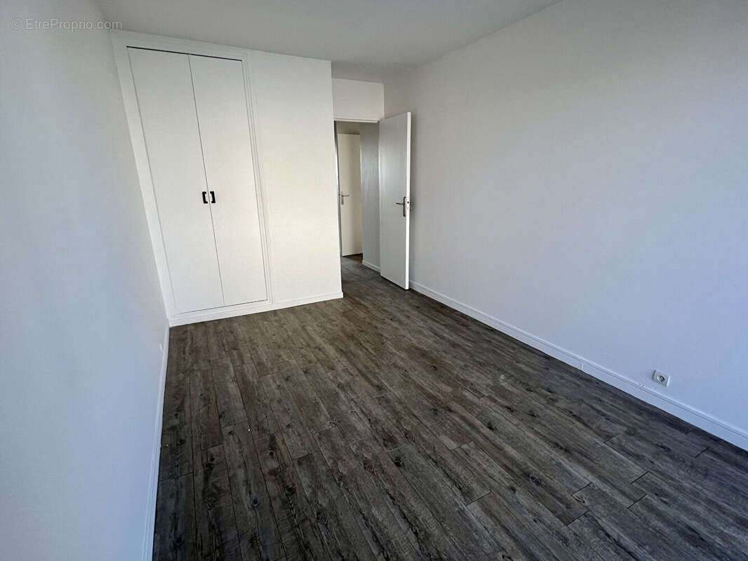 Appartement à PARIS-19E