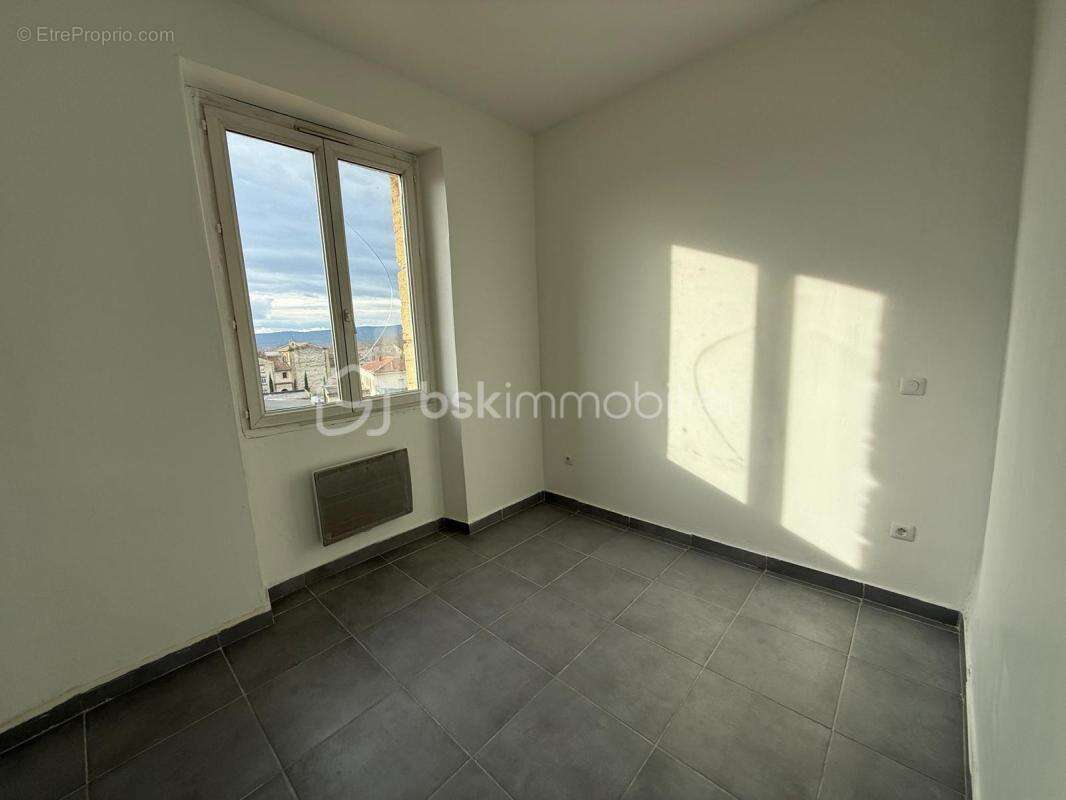 Appartement à PERTUIS
