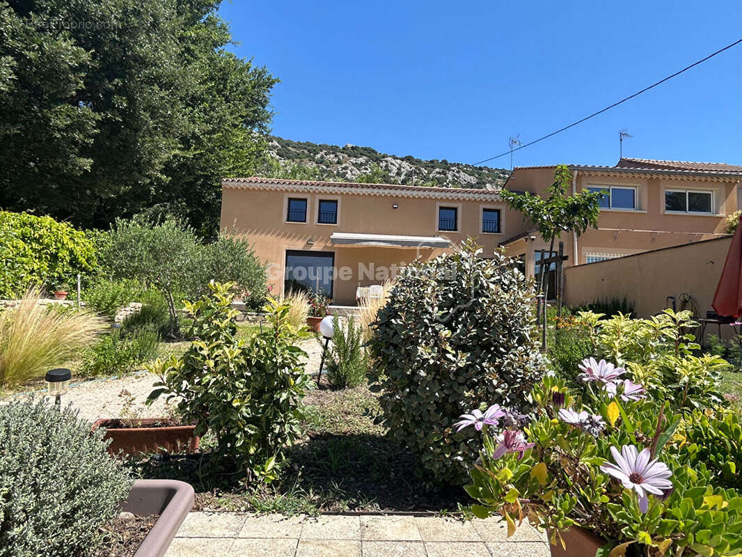 Maison à BEAUMES-DE-VENISE