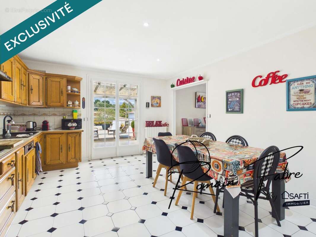 Appartement 630 m² à Guitres  - photo 6