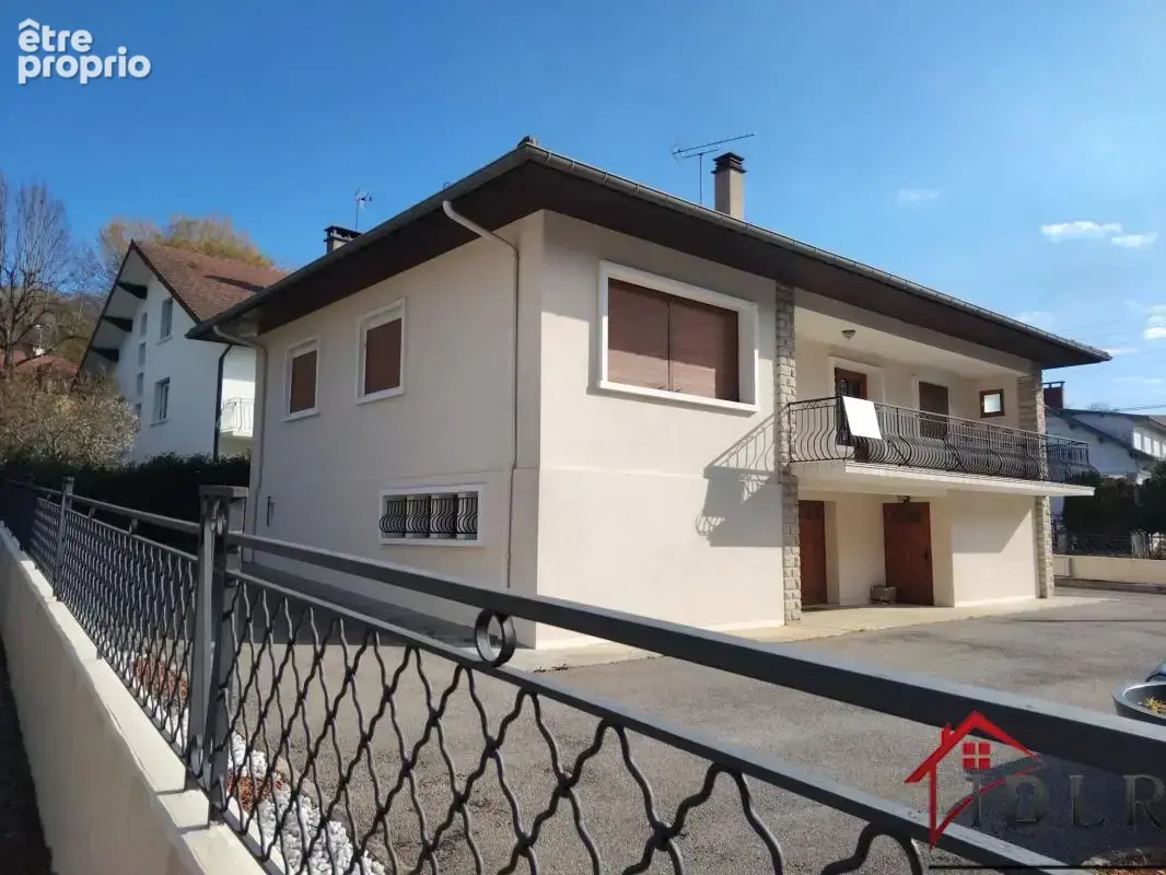 Maison de Ville sur sous-sol - photo 2
