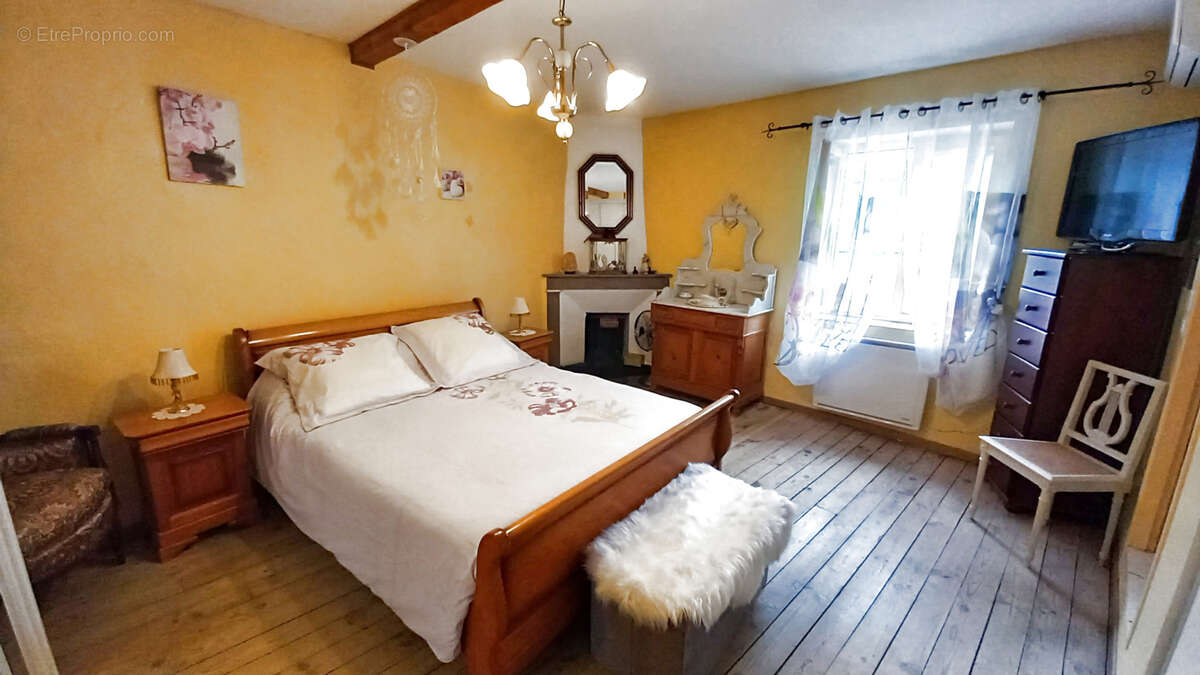 Maison à LA COUCOURDE