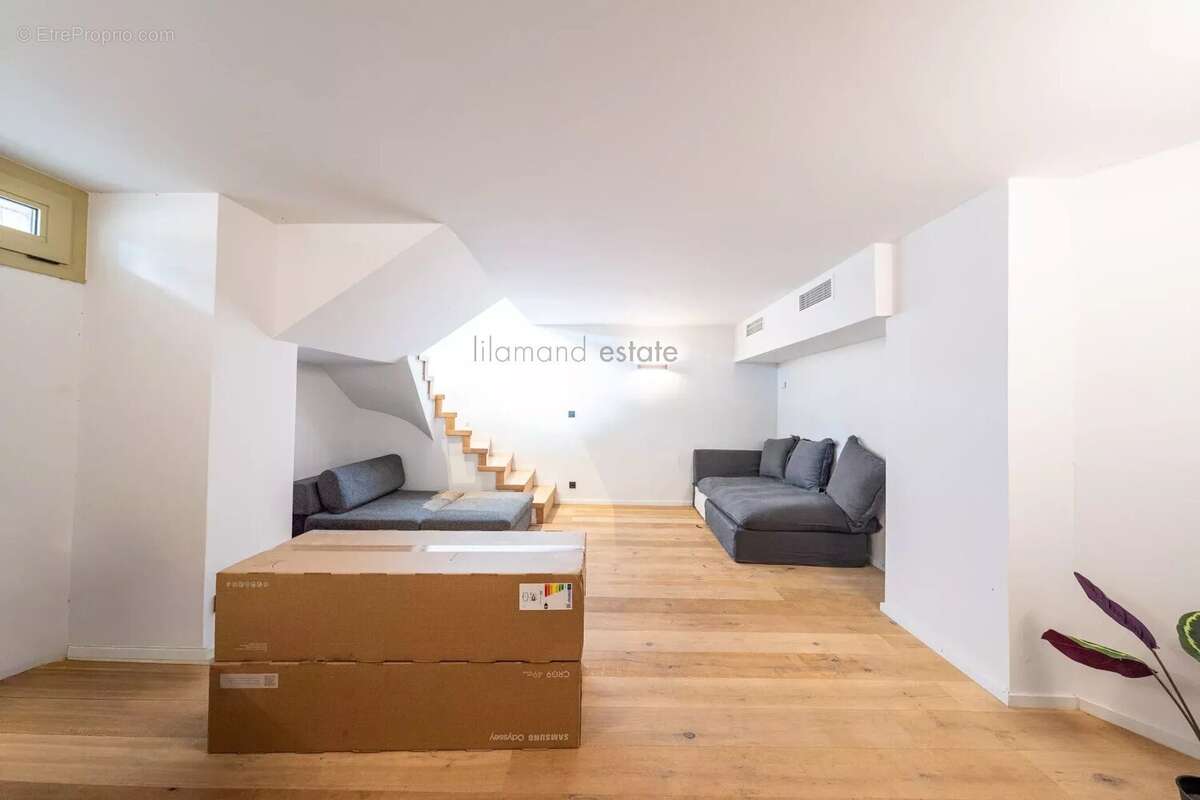 Exclusivite - cannes - pointe croisette - rdj vue mer 168 m² - photo 18