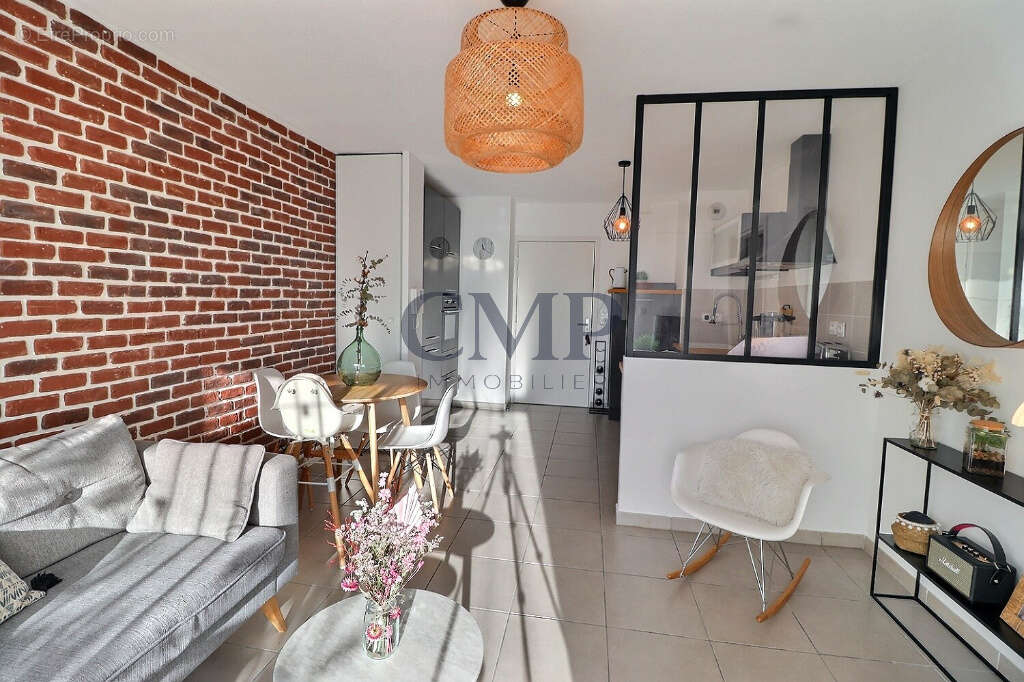 Appartement à CASTELNAU-LE-LEZ