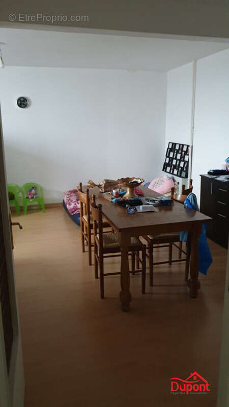 Appartement à SIN-LE-NOBLE