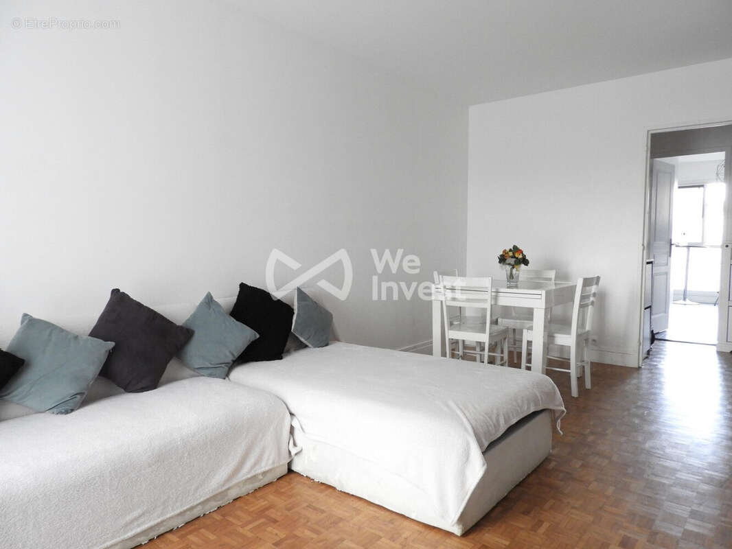 Appartement à VILLENEUVE-LA-GARENNE