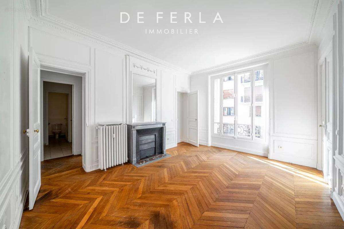 Appartement à NEUILLY-SUR-SEINE
