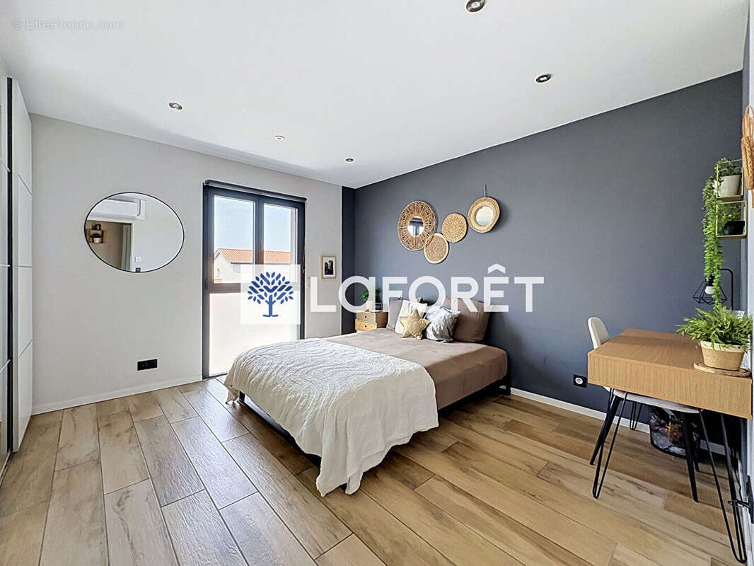 Villa Mas Rillier 5 pièces 145.30 m² avec jardin, piscine et garage - photo 11