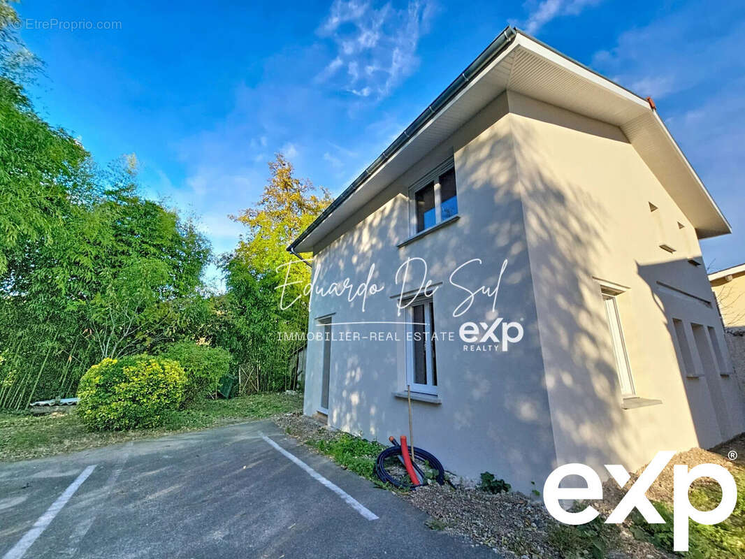 Maison à BLANQUEFORT