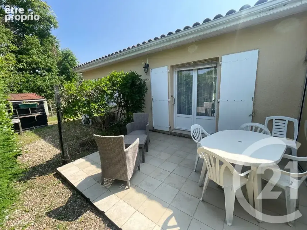 Maison 94 m² à Saint-Seurin-Sur-L'isle  - photo 8