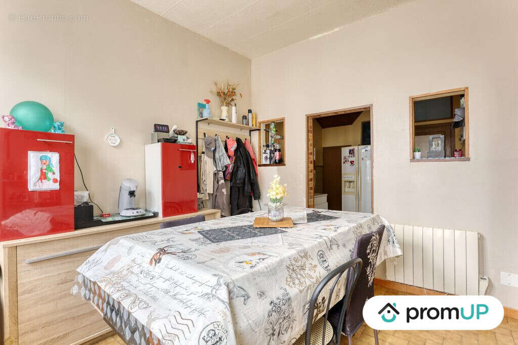 Maison à MOULINS-LA-MARCHE