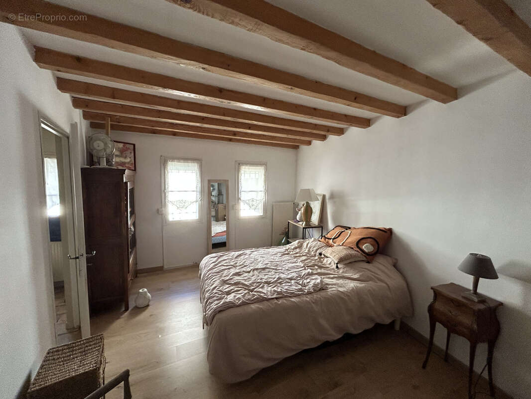 Maison à SAINT-QUENTIN-LA-POTERIE