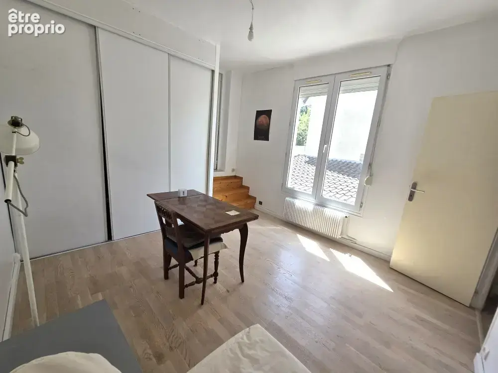 Neuilly Plaisance, dans l’environnement résidentiel du Plateau d’Avron, une très belle maison familiale  de 4 pièces sur son jar - photo 8