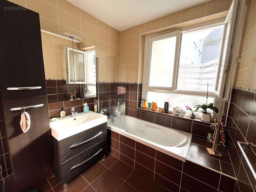 Appartement à CHAMALIERES