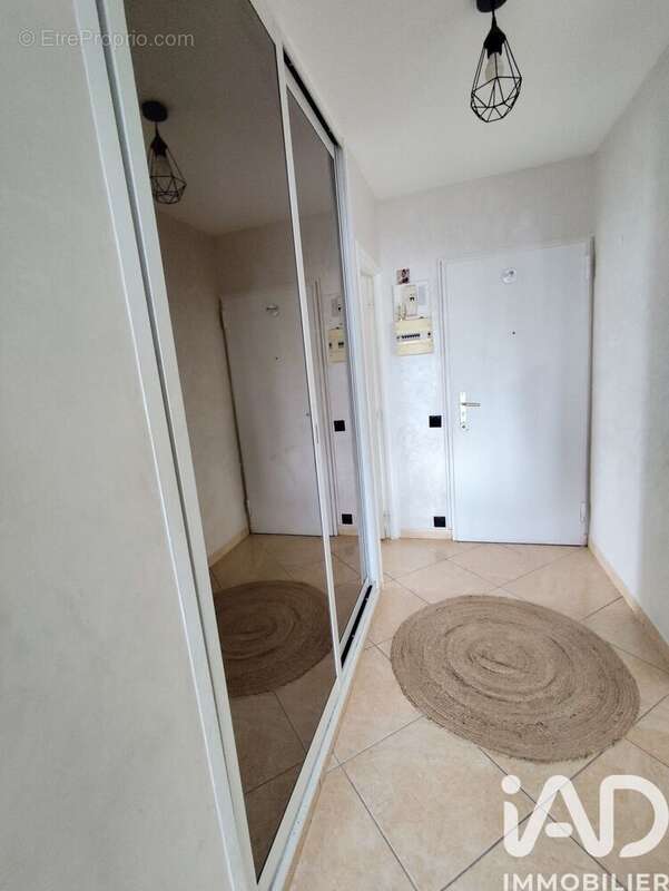 Appartement 78 m² à Ecouen  - photo 2