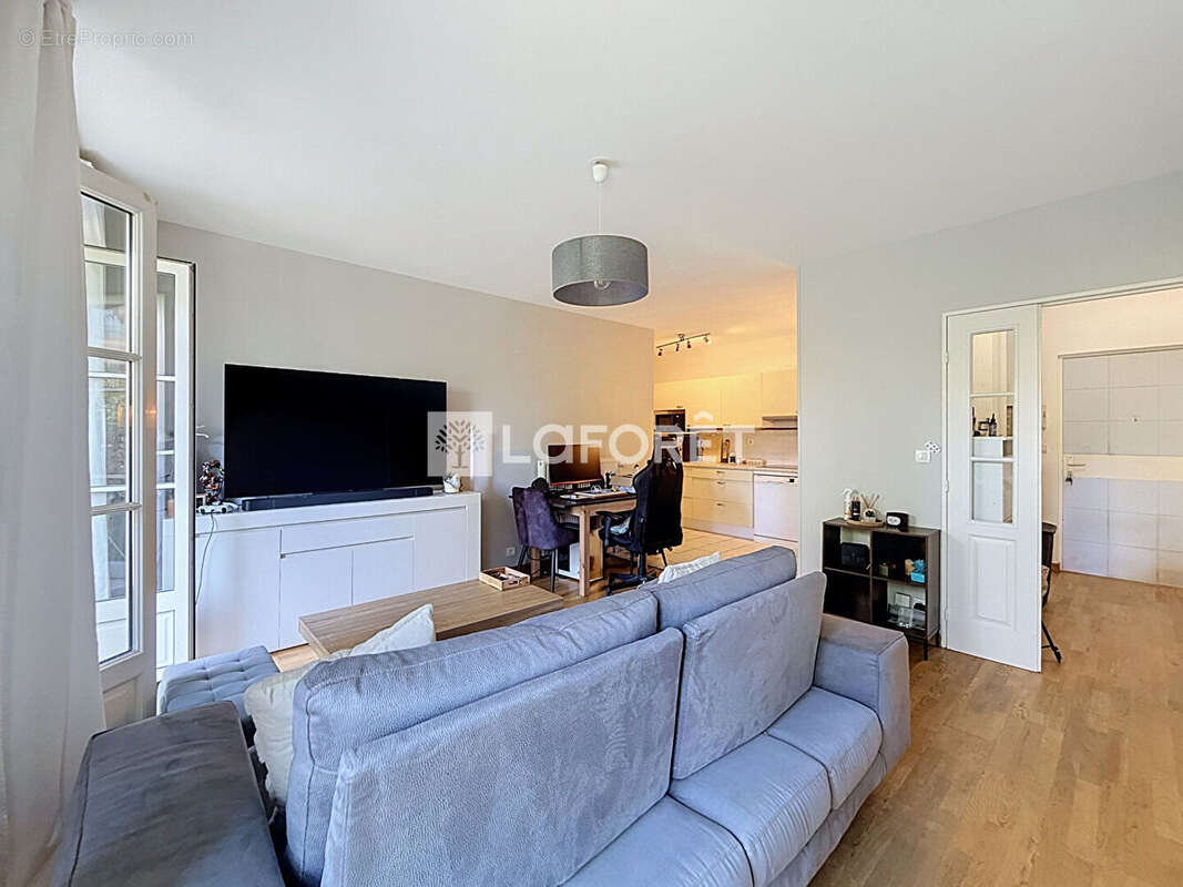 Appartement à SAINT-FARGEAU-PONTHIERRY