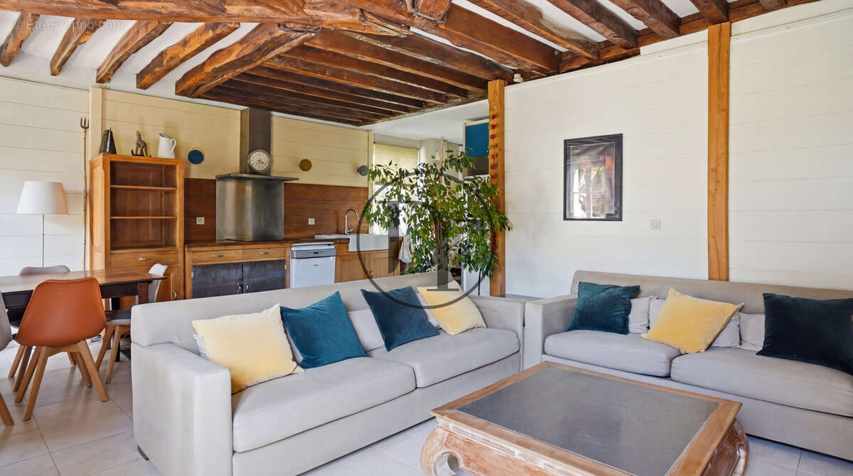 Maison à SAMOIS-SUR-SEINE