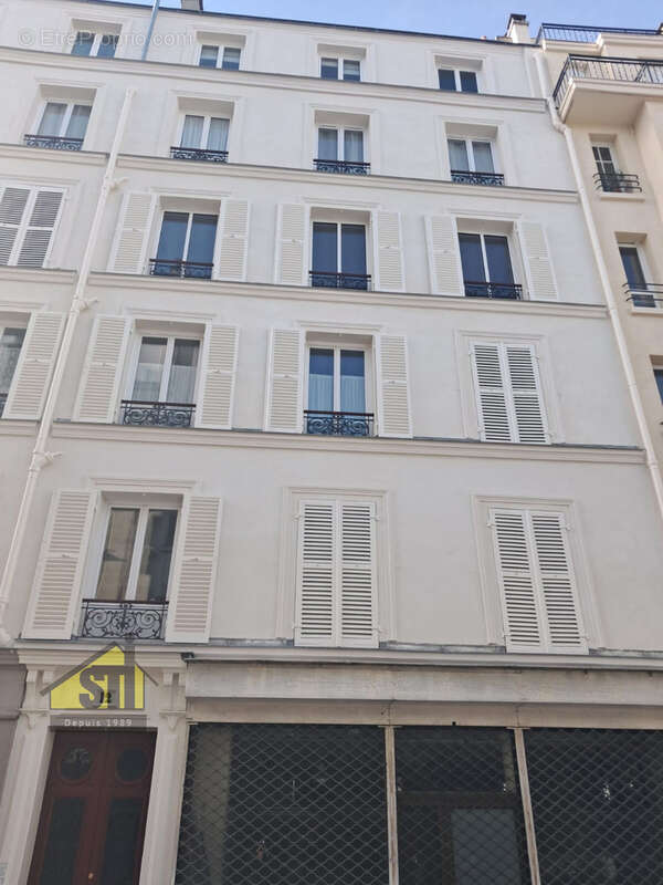 Appartement à PARIS-14E