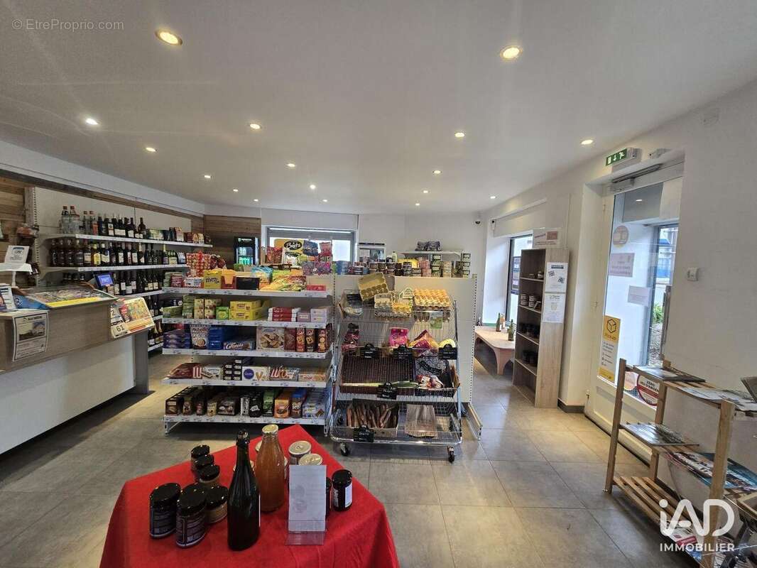 Photo 2 - Commerce à LOUISFERT