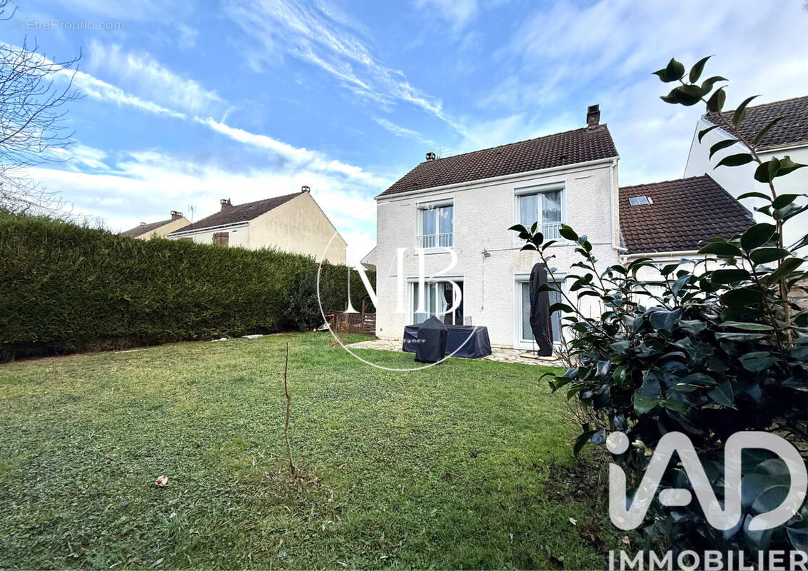 Photo 1 - Maison à BRUYERES-SUR-OISE