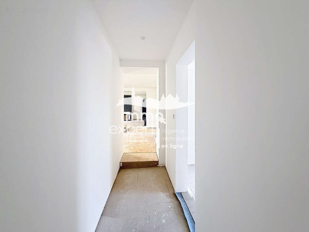 Appartement à MIRECOURT