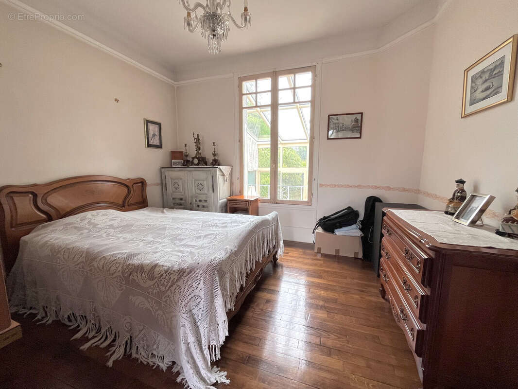 Maison à LE VESINET