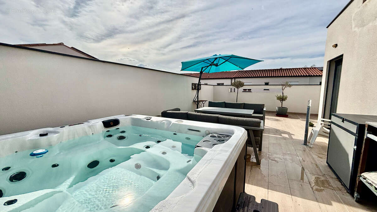 Maison à SAINT-CYPRIEN