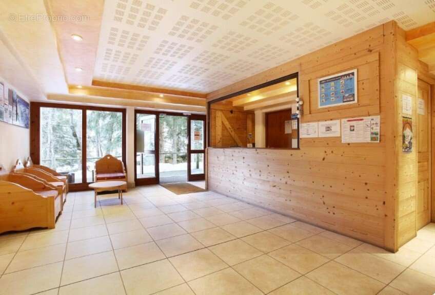 Appartement à MORILLON