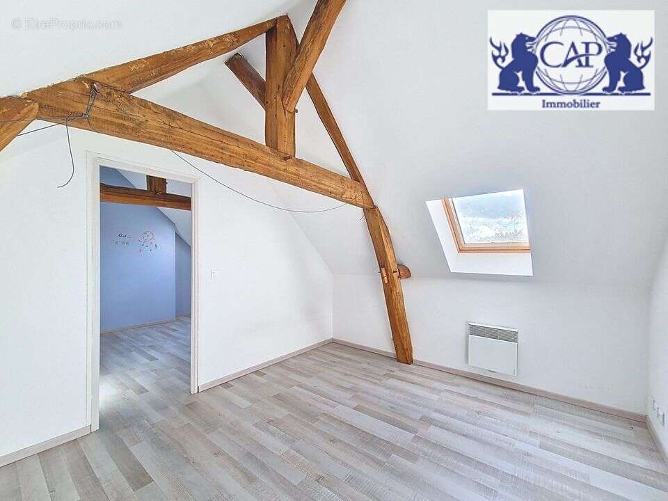 Maison à PONT-SUR-YONNE