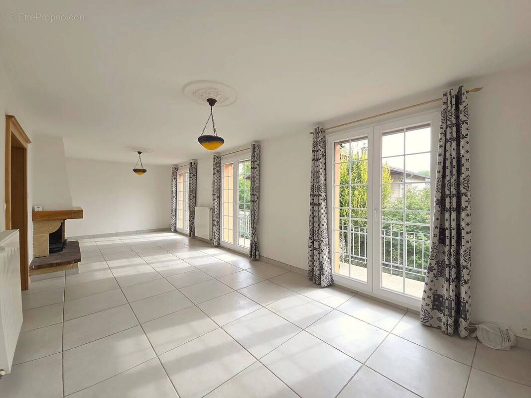 Maison à CHAMPENOUX