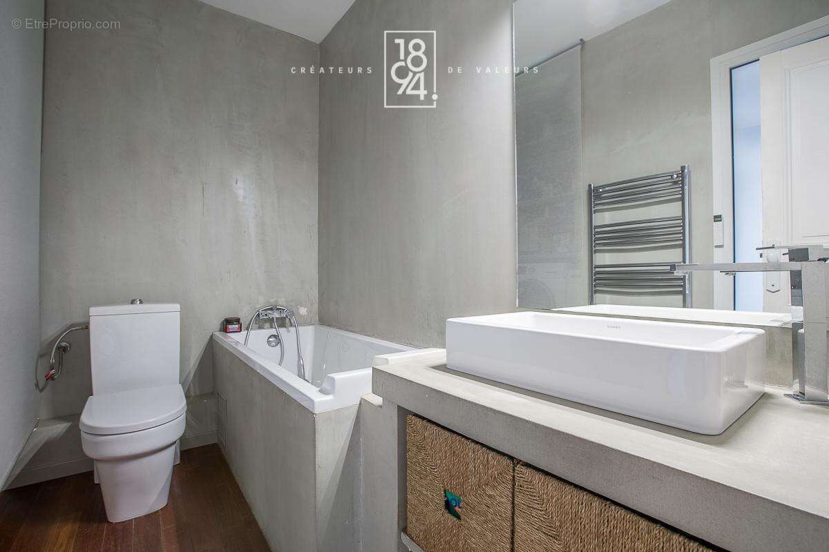 Appartement à MARSEILLE-8E