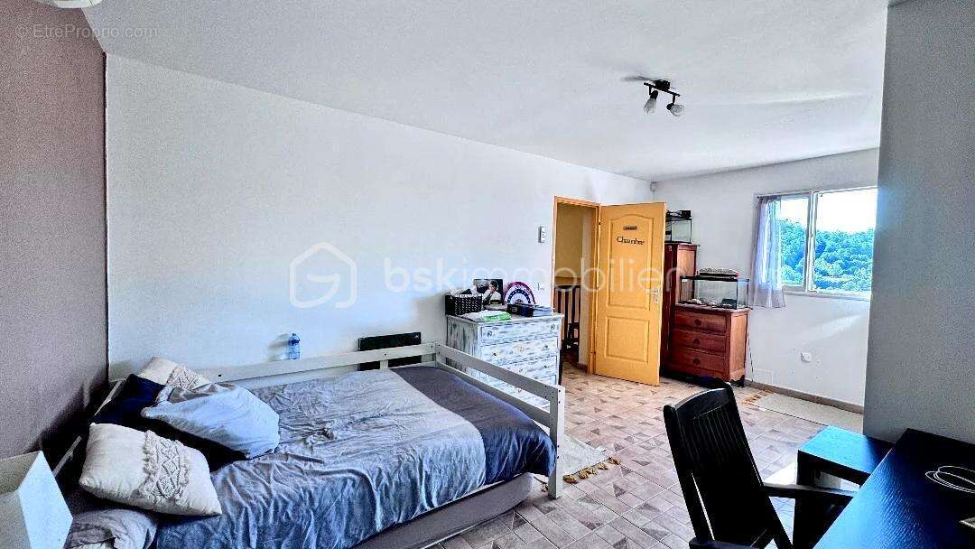 ACHAT Maison de 3 chambres avec vue panoramique sur la vallée à 83143 Le Val - photo 10