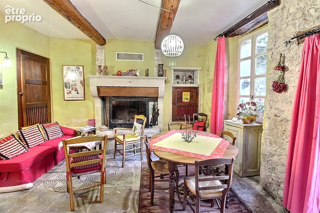Maison de charme de 230 m2 avec extérieurs au coeur du Barroux - photo 7