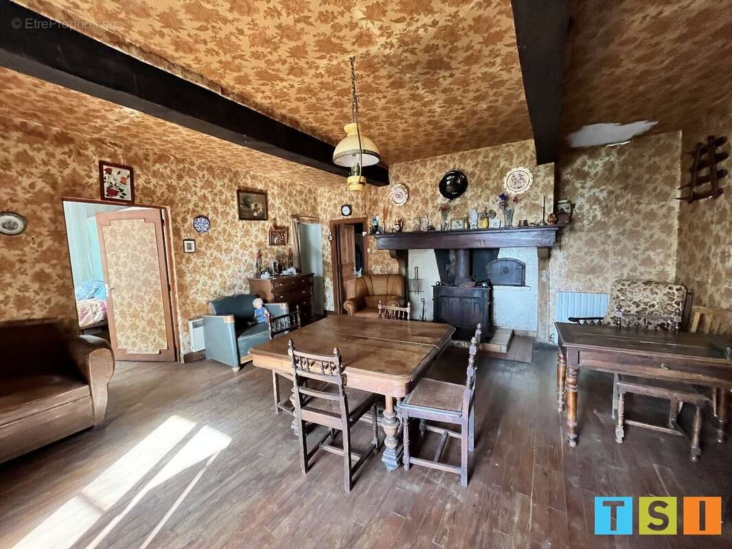 Secteur Montréjeau: Maison de campagne avec dépendance à rénover terrain de 970m² - photo 3