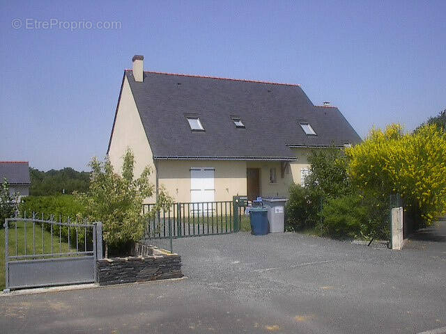 Maison à SAINT-BARTHELEMY-D'ANJOU