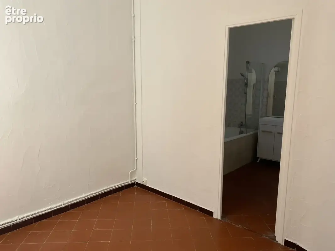 Spécial Investisseur   F2 déjà loué   Emplacement idéal   Faibles charges - photo 5