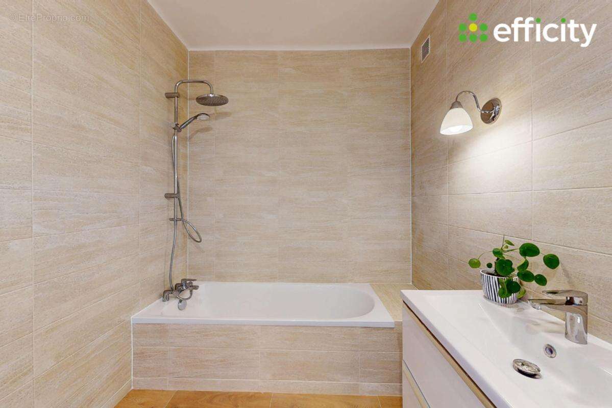 Appartement à CALUIRE-ET-CUIRE